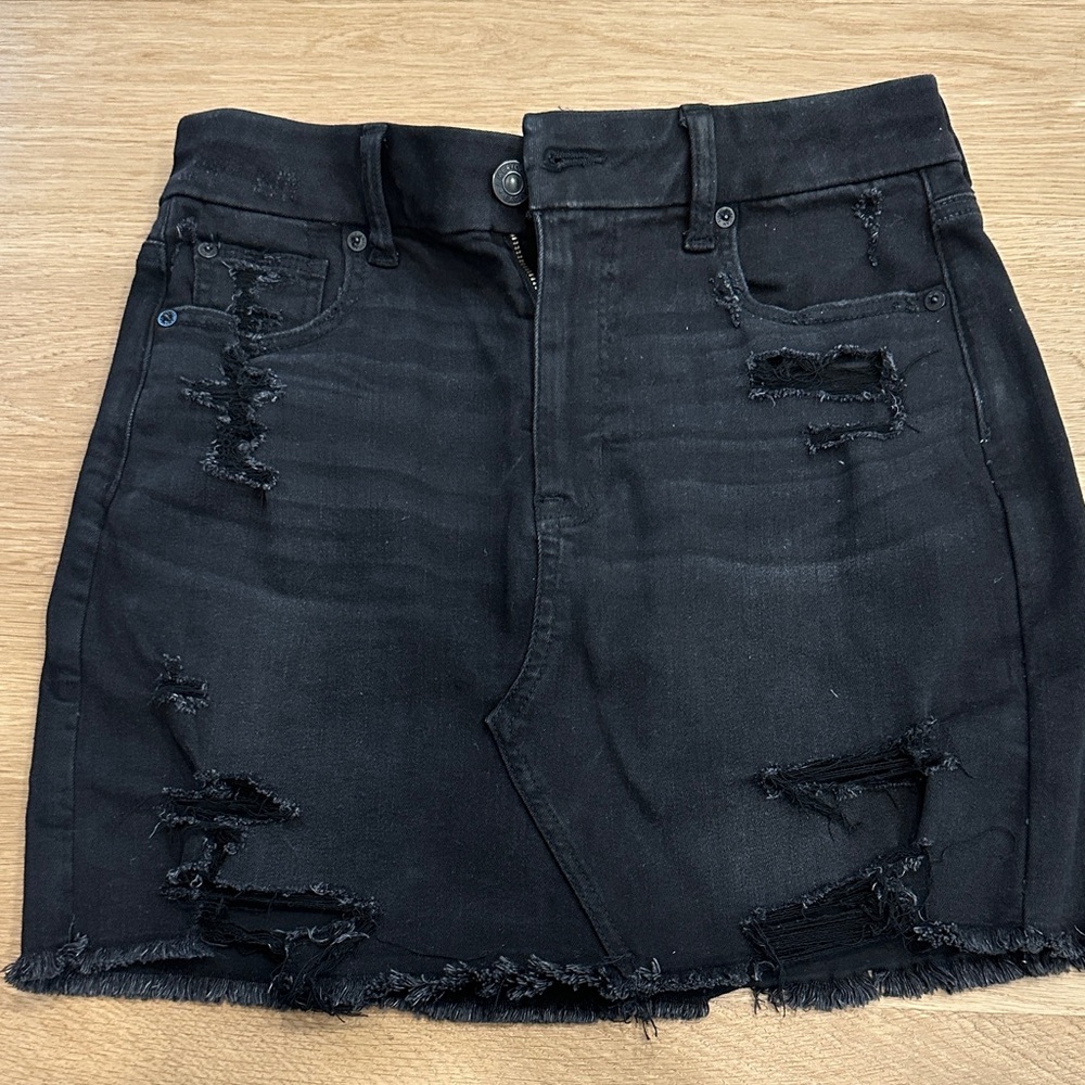 American Eagle Outfitters Black Distressed Mini Skirt CURVY Hi-Rise
